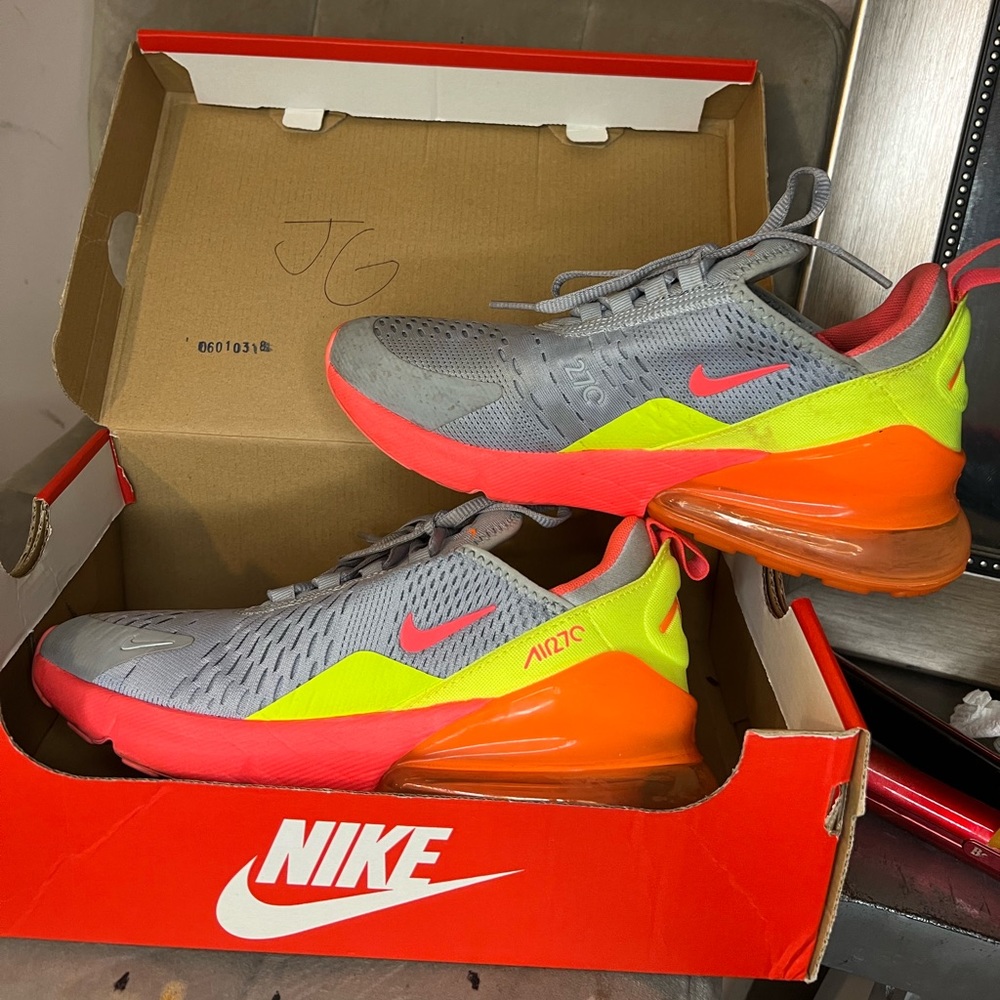 Nike Wolf Grays